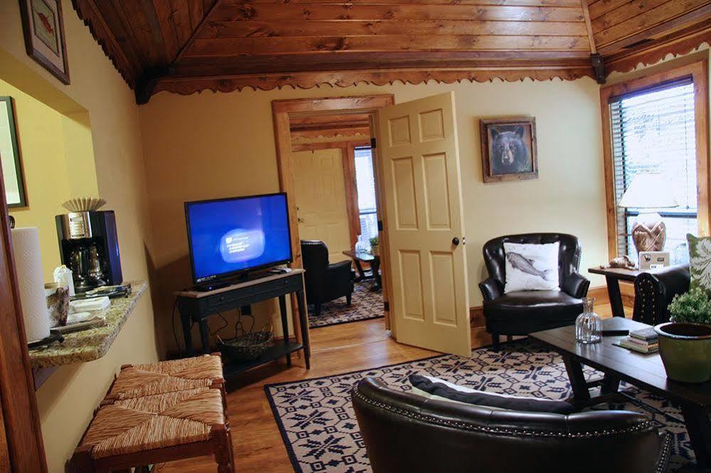 Black Bear Lodge Of Sapphire المظهر الخارجي الصورة
